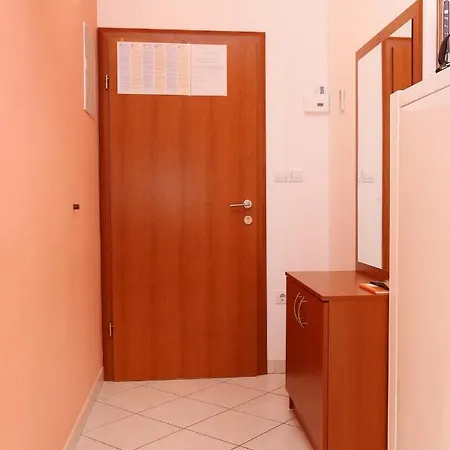 Apartments By The Sea Pisak, Omis - 10323 Apartment Pisak