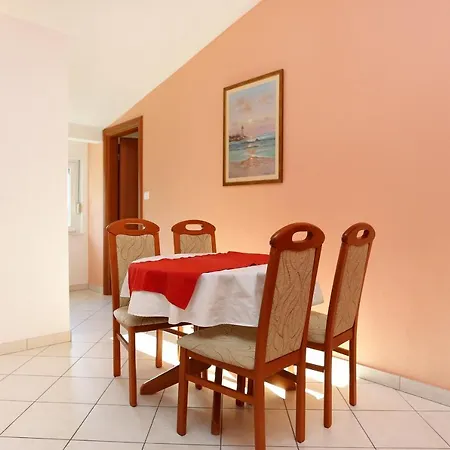 Apartments By The Sea Pisak, Omis - 10323